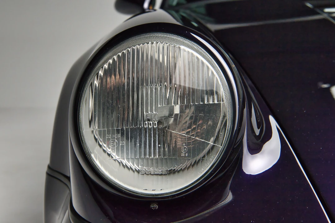 1993 Porsche 964 Carrera 4 - Image 24 of 31