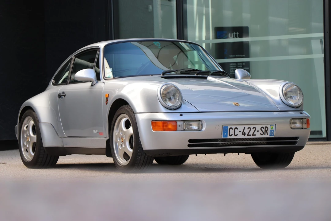 1993 Porsche 964 Carrera 4 - Image 7 of 31