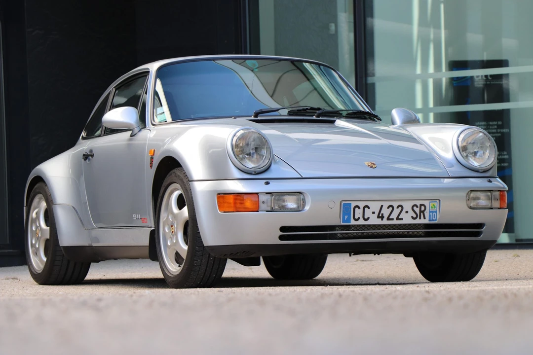 1993 Porsche 964 Carrera 4 - Image 4 of 31