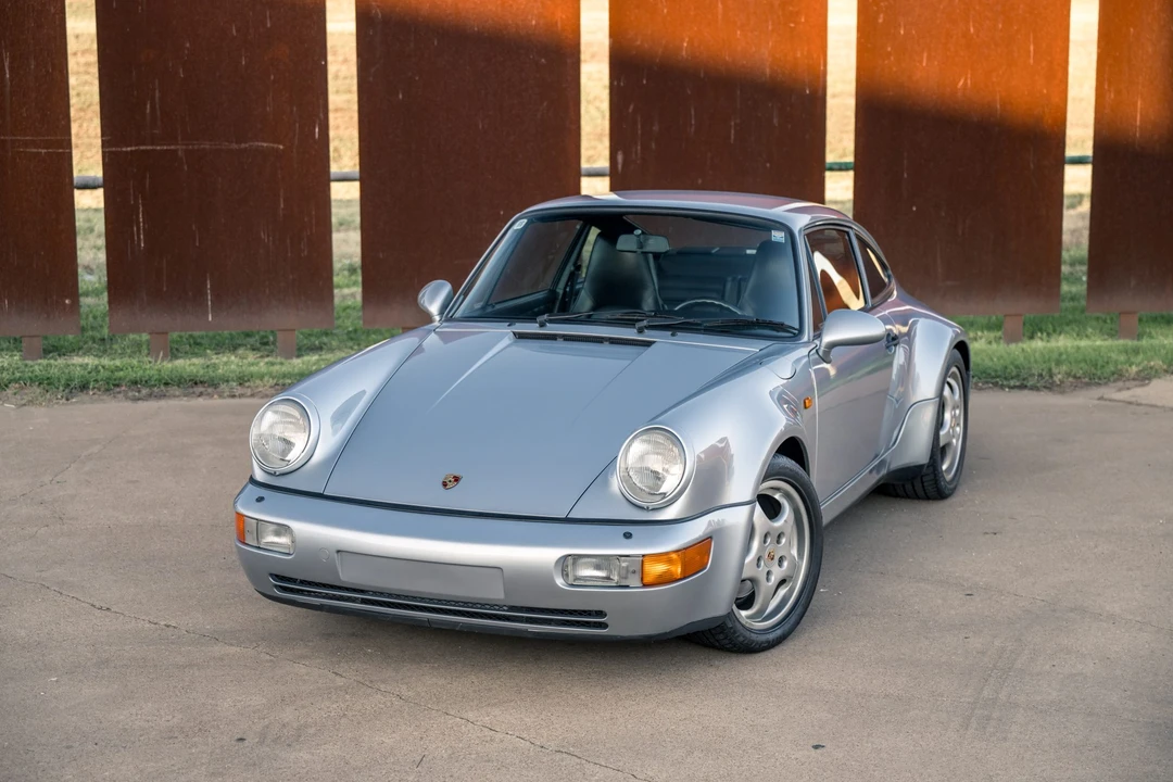 1993 Porsche 964 Carrera 4 - Image 9 of 31