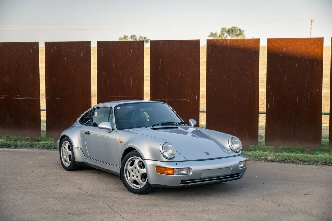 1993 Porsche 964 Carrera 4 - Image 28 of 31