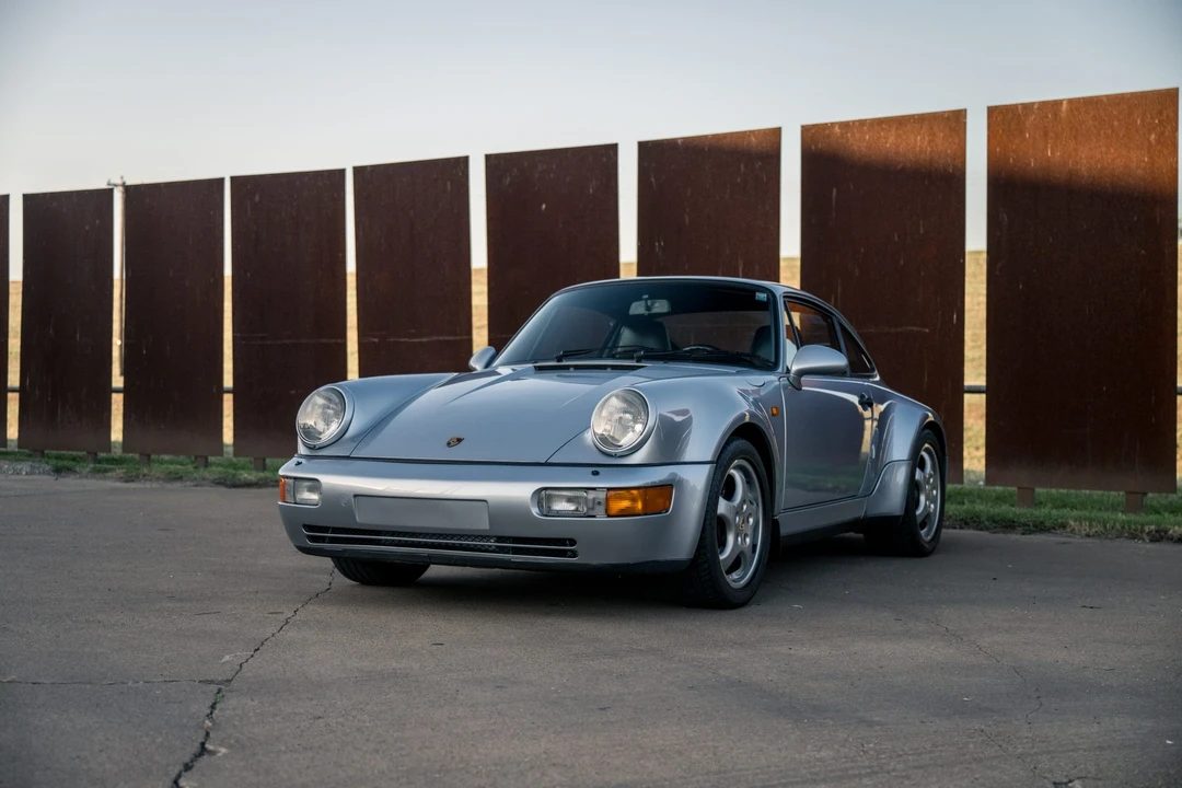 1993 Porsche 964 Carrera 4 - Image 10 of 31