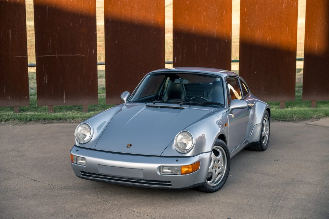 1993 Porsche 964 Carrera 4 - Image 12 of 31