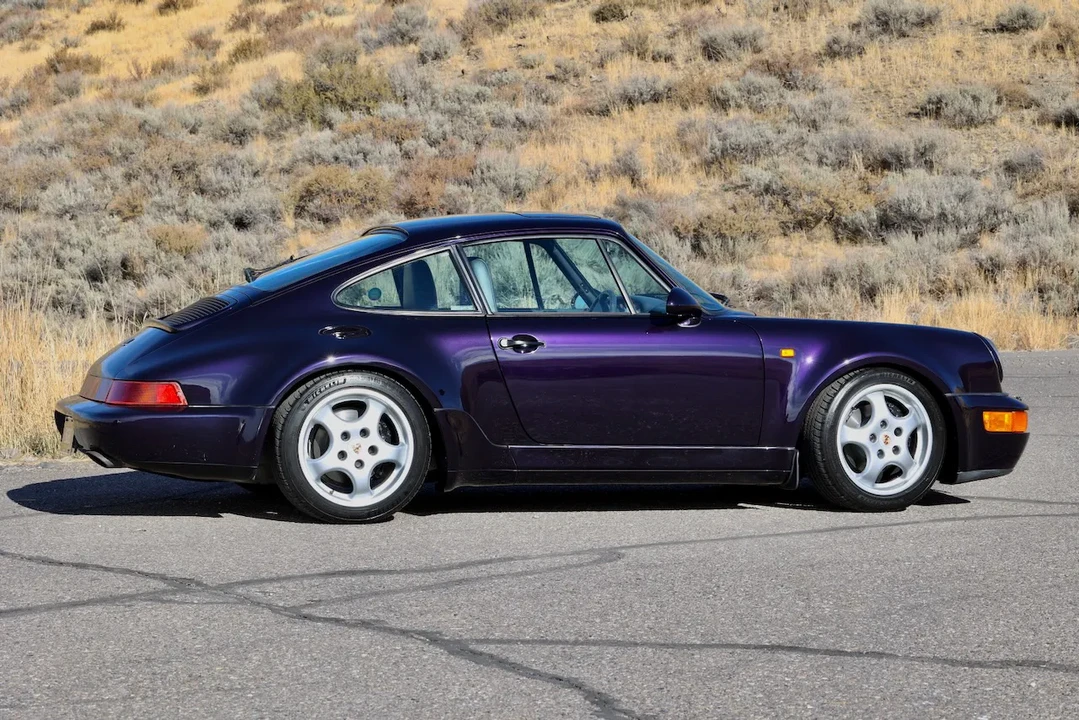 1993 Porsche 964 Carrera 4 - Image 26 of 31