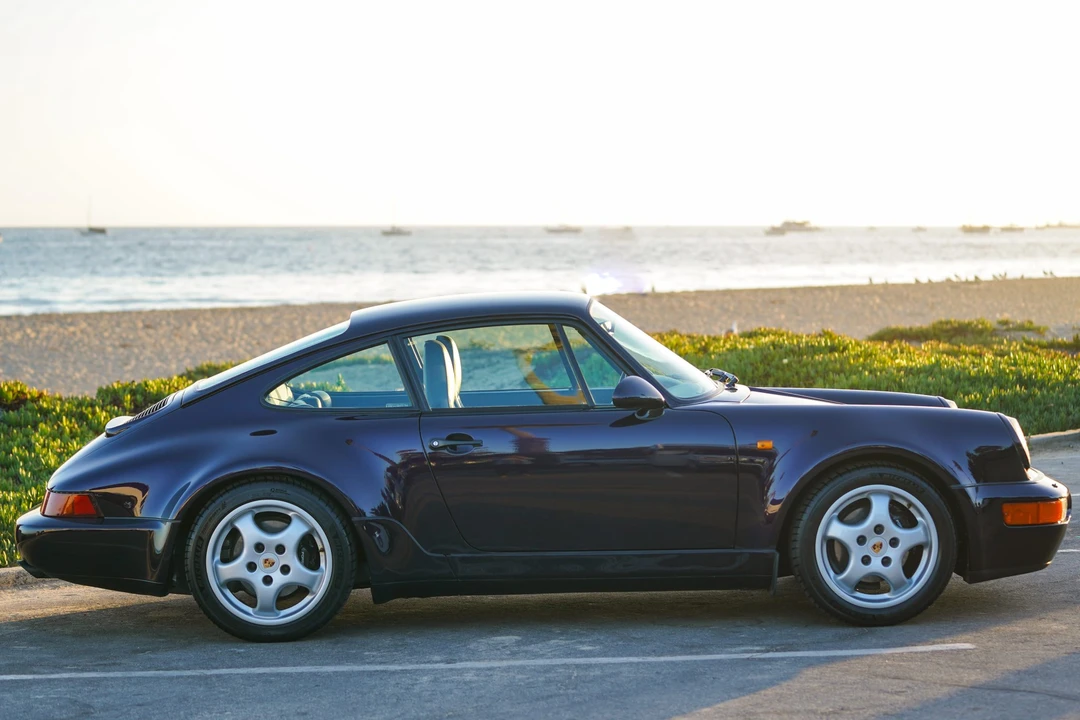 1993 Porsche 964 Carrera 4 - Image 12 of 31