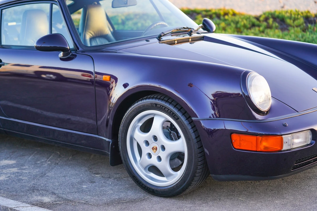 1993 Porsche 964 Carrera 4 - Image 25 of 31