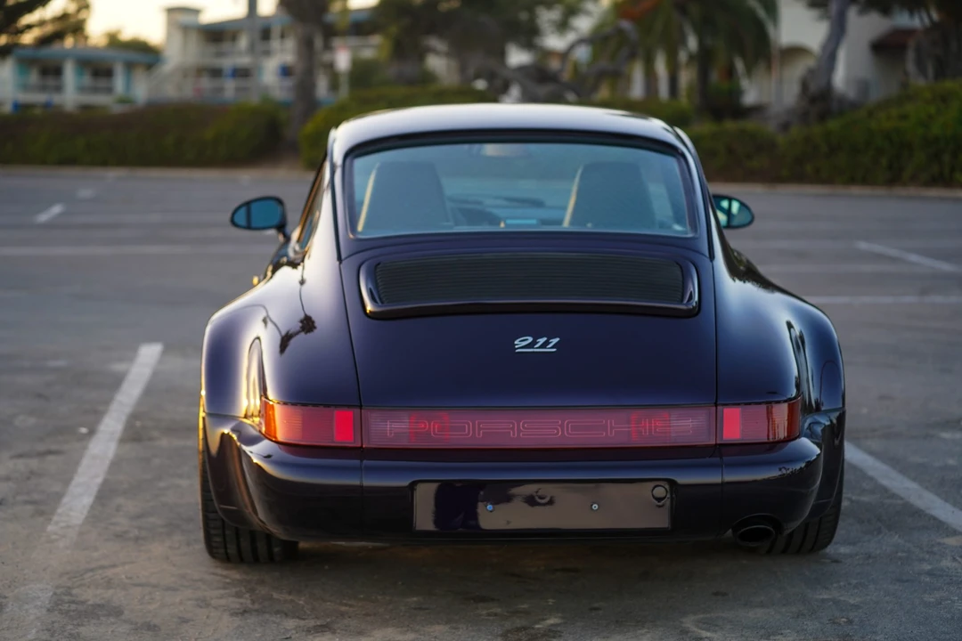 1993 Porsche 964 Carrera 4 - Image 8 of 31