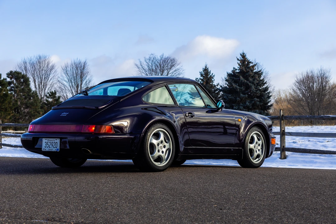 1993 Porsche 964 Carrera 4 - Image 24 of 31