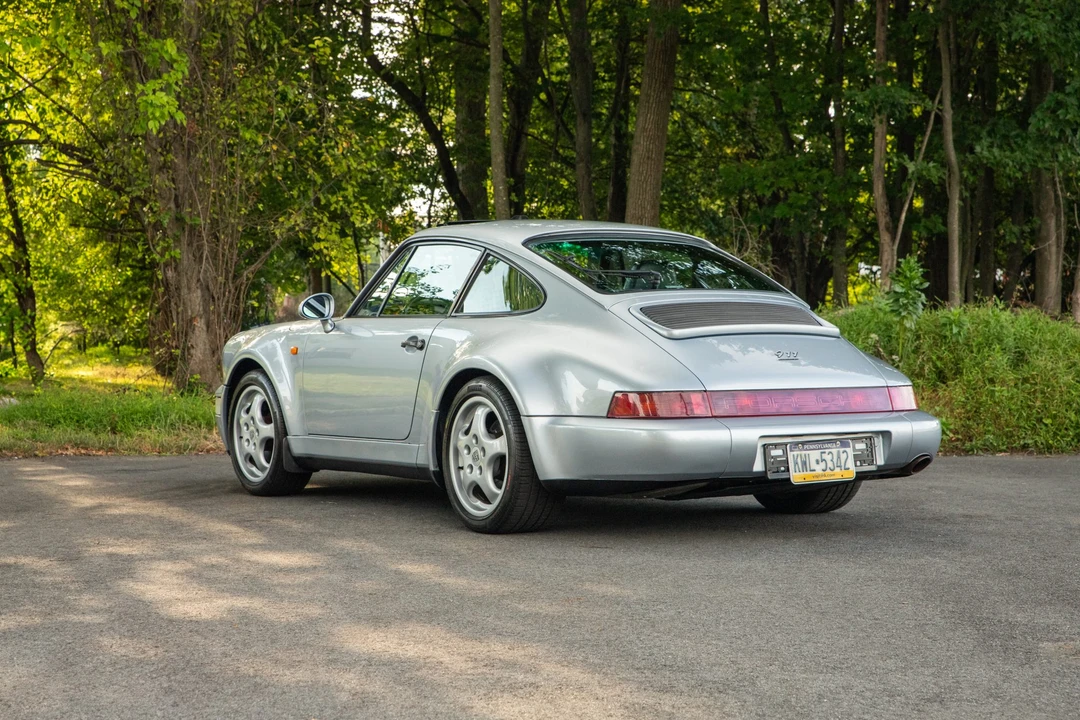 1993 Porsche 964 Carrera 4 - Image 14 of 31