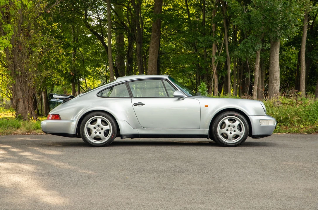 1993 Porsche 964 Carrera 4 - Image 17 of 31