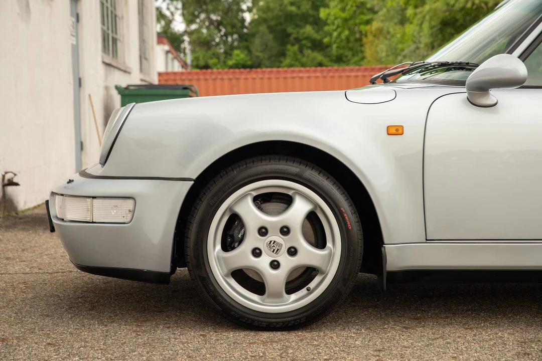 1993 Porsche 964 Carrera 4 - Image 18 of 31