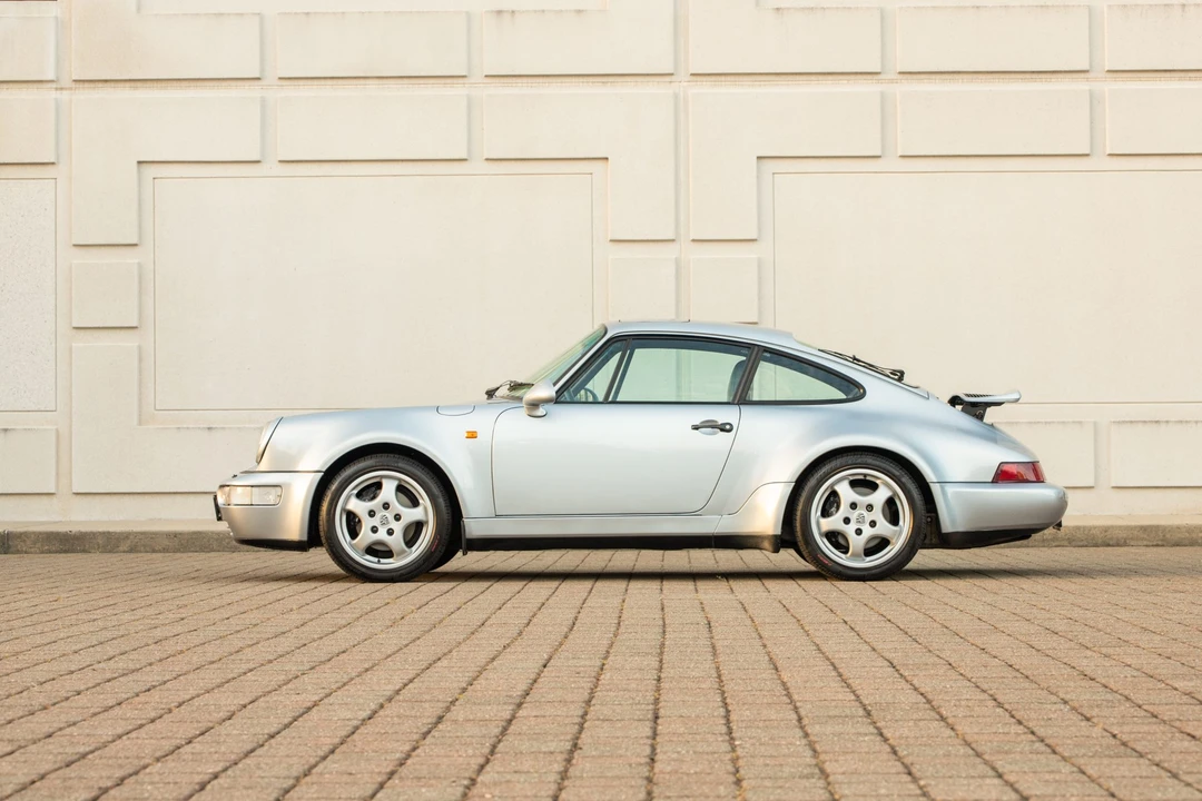 1993 Porsche 964 Carrera 4 - Image 5 of 31