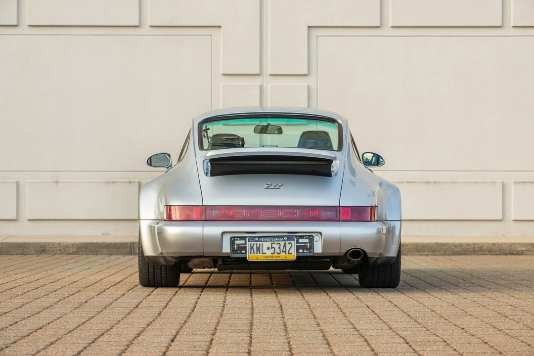 1993 Porsche 964 Carrera 4 - Image 7 of 31