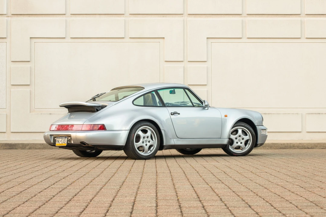 1993 Porsche 964 Carrera 4 - Image 8 of 31