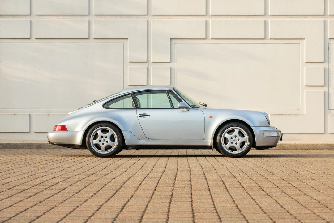 1993 Porsche 964 Carrera 4 - Image 9 of 31