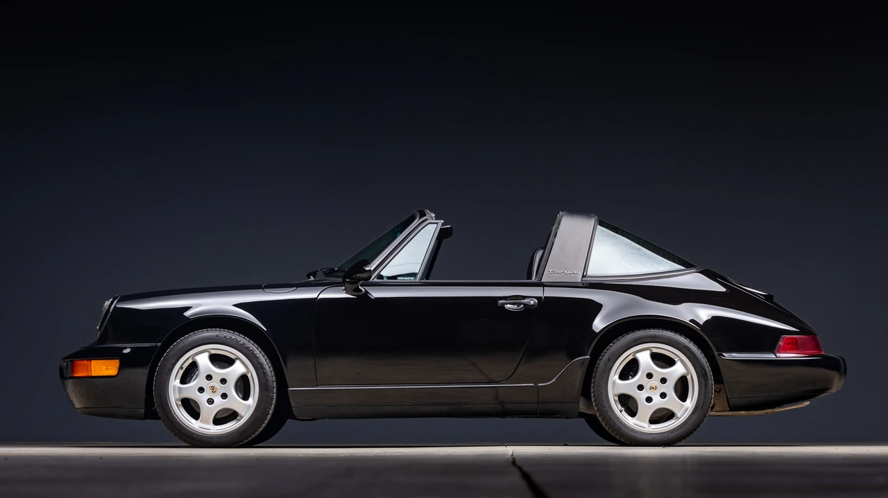 1993 Porsche 964 Carrera 4 - Image 13 of 31