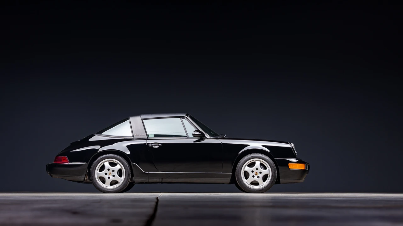 1993 Porsche 964 Carrera 4 - Image 12 of 31
