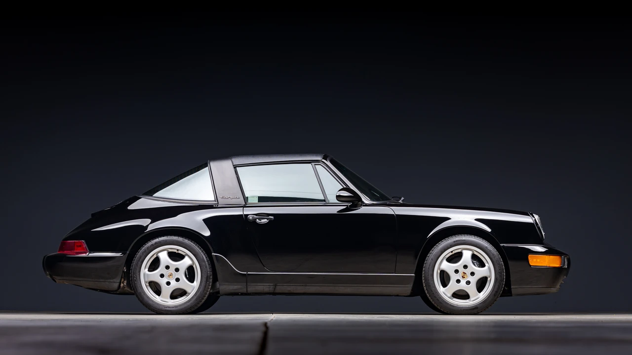 1993 Porsche 964 Carrera 4 - Image 14 of 31