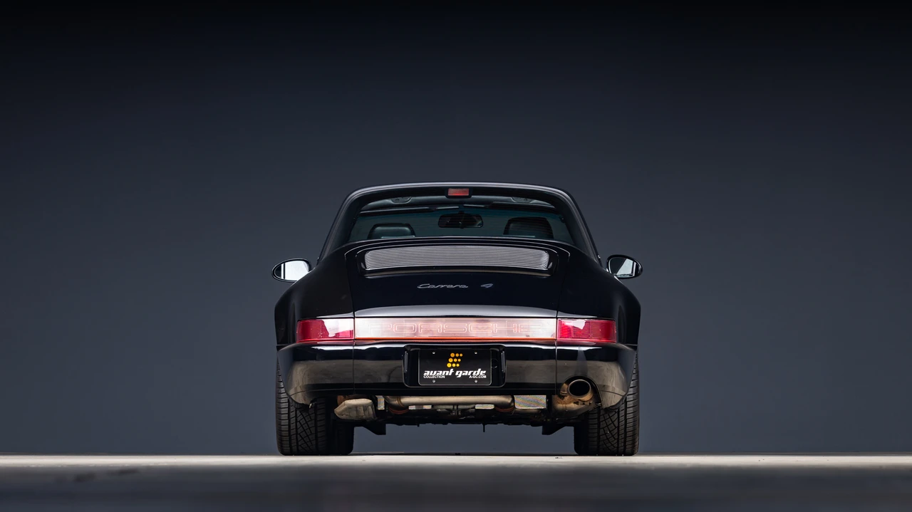 1993 Porsche 964 Carrera 4 - Image 16 of 31