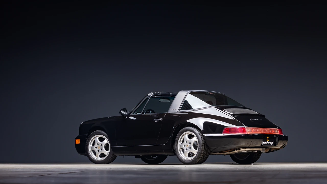 1993 Porsche 964 Carrera 4 - Image 25 of 31