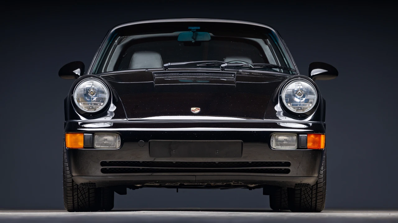 1993 Porsche 964 Carrera 4 - Image 4 of 31
