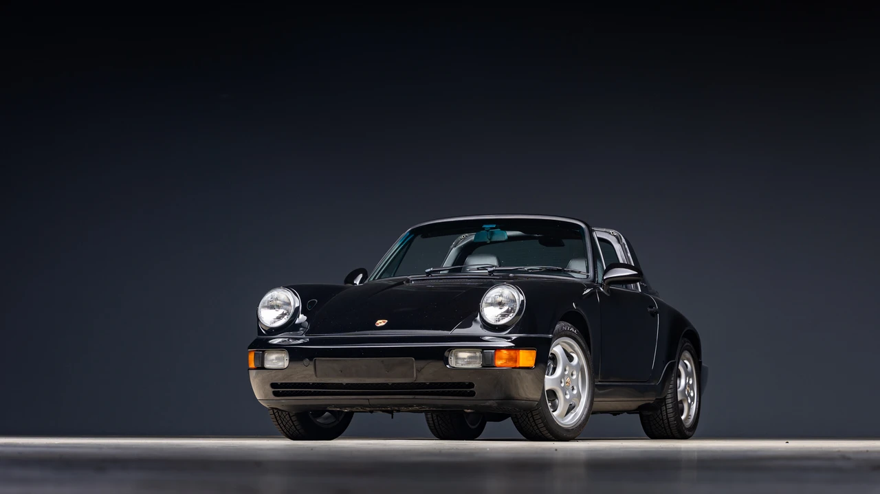 1993 Porsche 964 Carrera 4 - Image 8 of 31