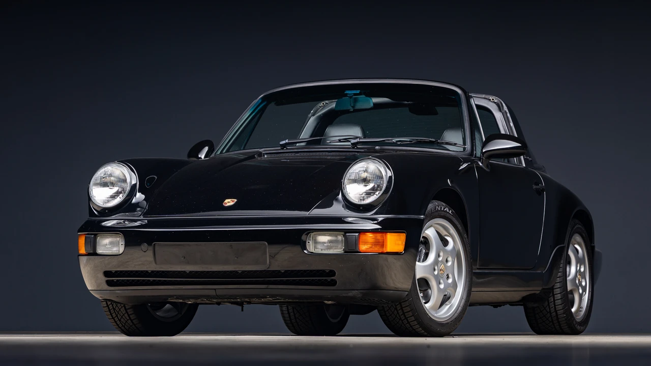 1993 Porsche 964 Carrera 4 - Image 9 of 31