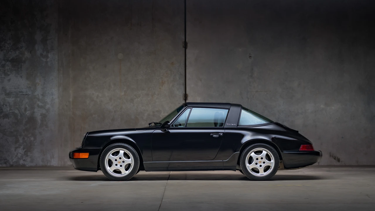 1993 Porsche 964 Carrera 4 - Image 5 of 31