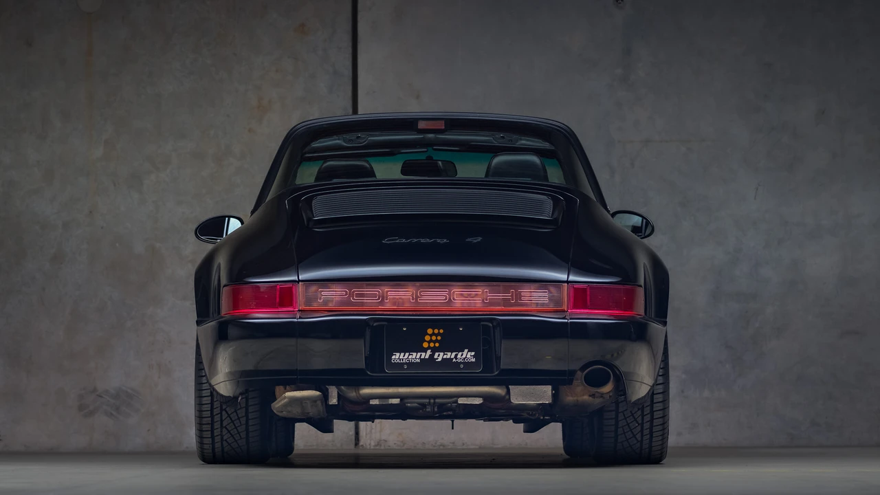 1993 Porsche 964 Carrera 4 - Image 12 of 31
