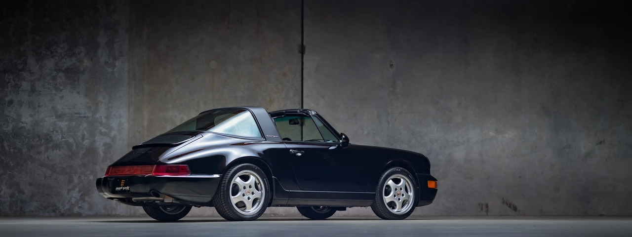 1993 Porsche 964 Carrera 4 - Image 15 of 31