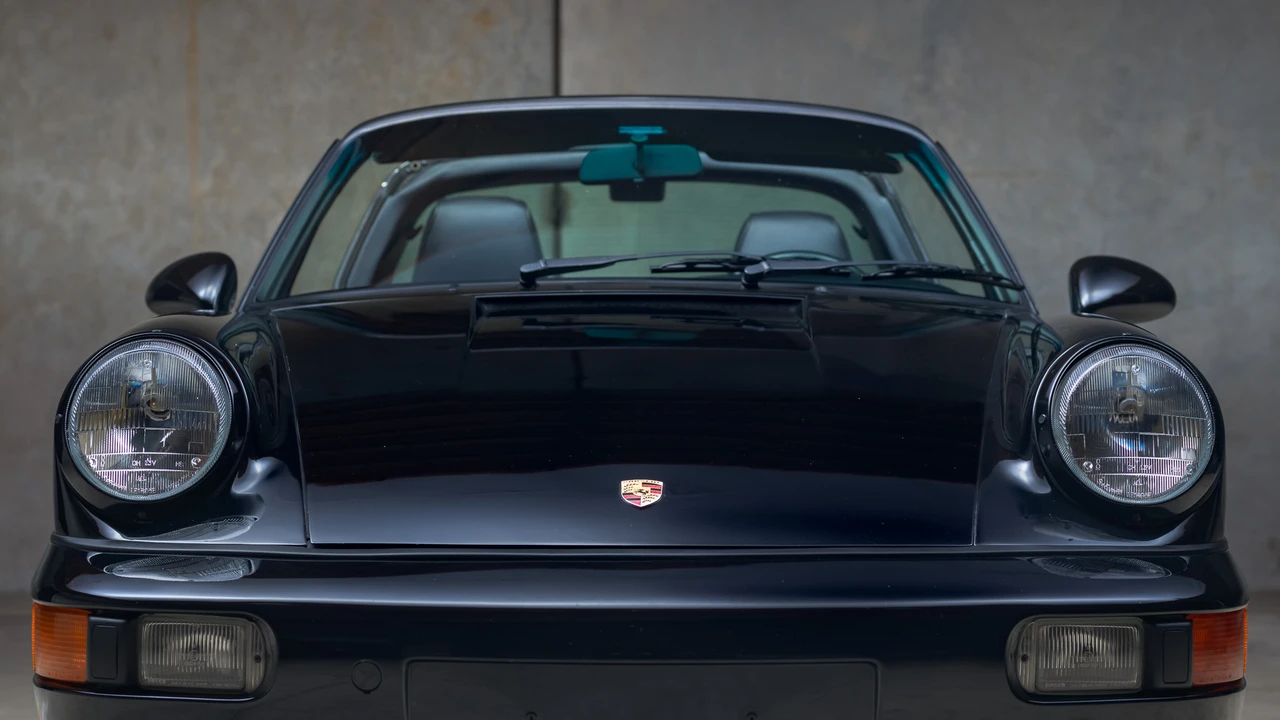 1993 Porsche 964 Carrera 4 - Image 24 of 31