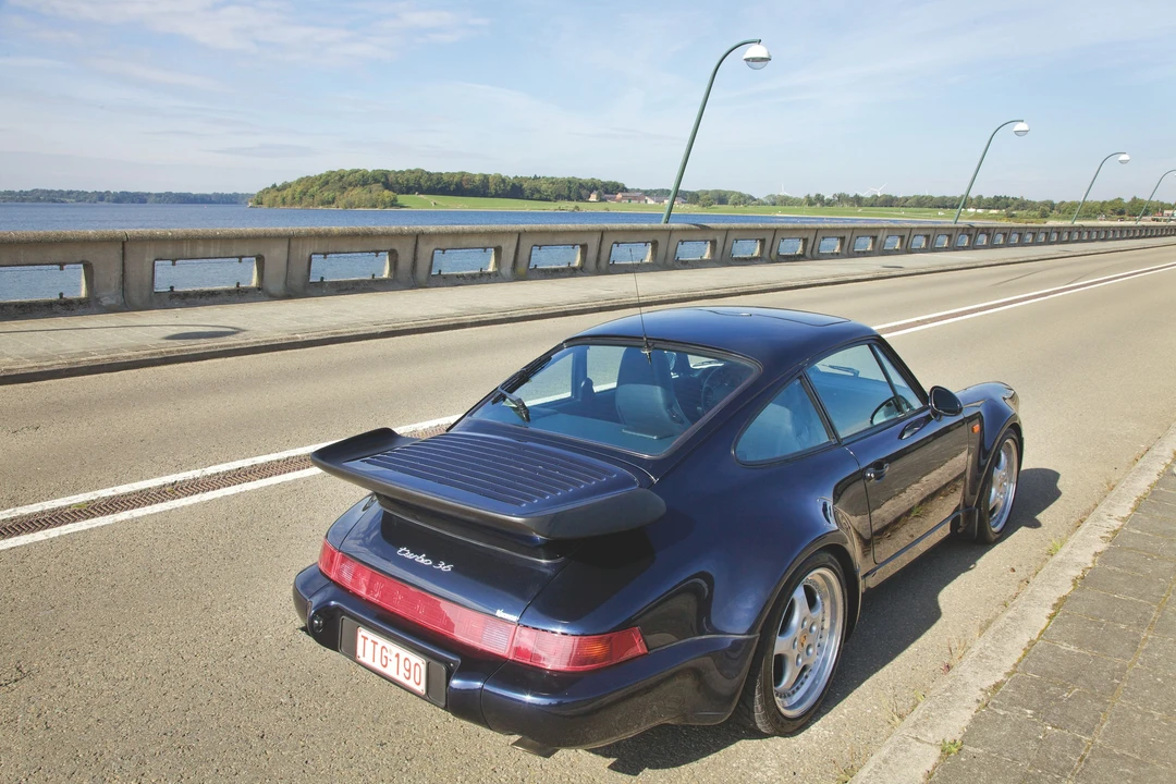 1993 Porsche 964 Turbo - Image 9 of 30
