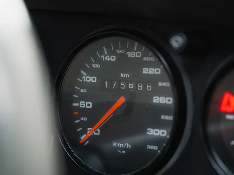 1993 Porsche 964 Turbo - Image 11 of 31