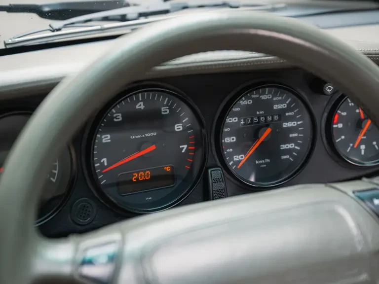 1993 Porsche 964 Turbo - Image 29 of 31