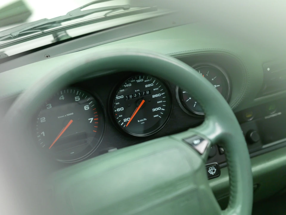 1993 Porsche 964 Turbo - Image 26 of 31