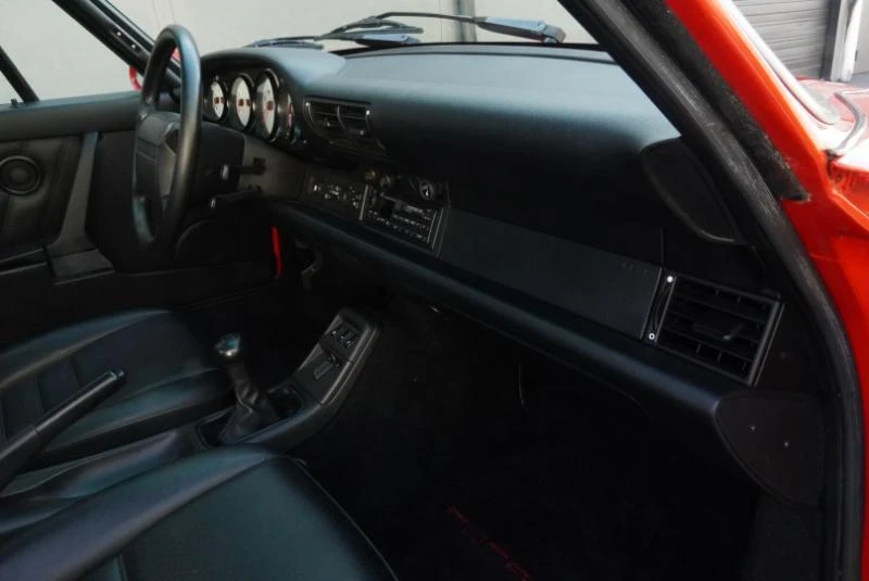 1993 Porsche 911 - Image 26 of 31
