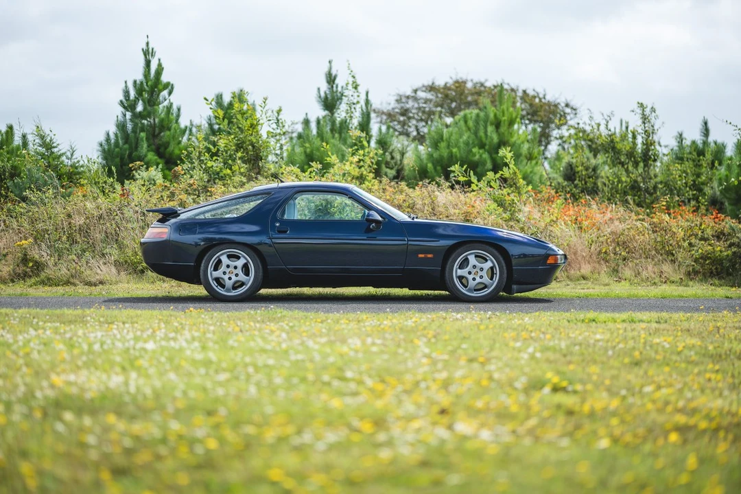 1993 Porsche 928 GTS - Image 2 of 30
