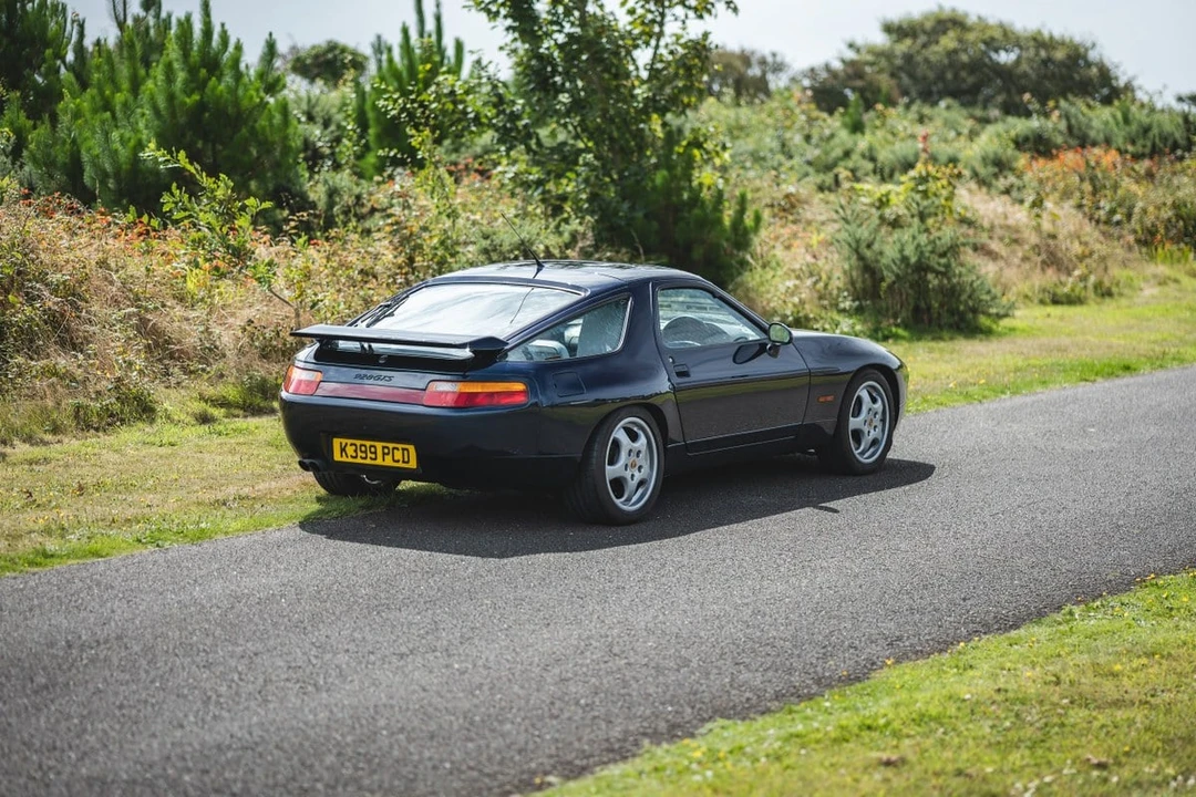 1993 Porsche 928 GTS - Image 9 of 30