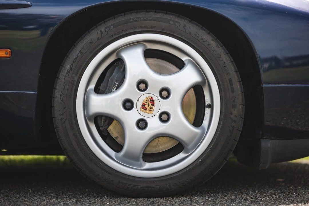 1993 Porsche 928 GTS - Image 19 of 30