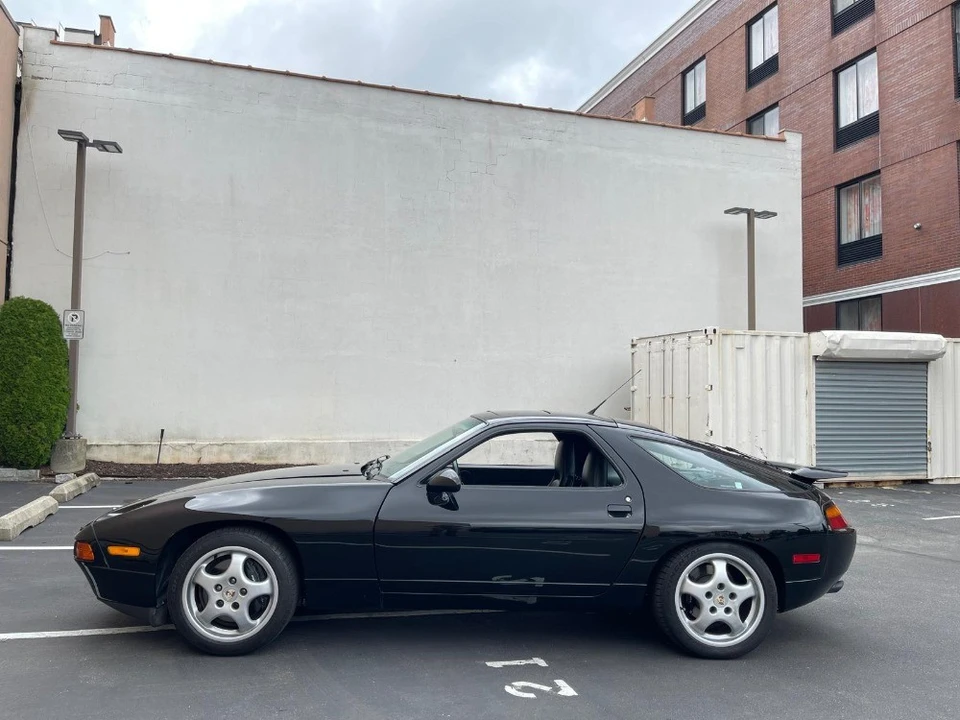 1993 Porsche 928 GTS - Image 4 of 10