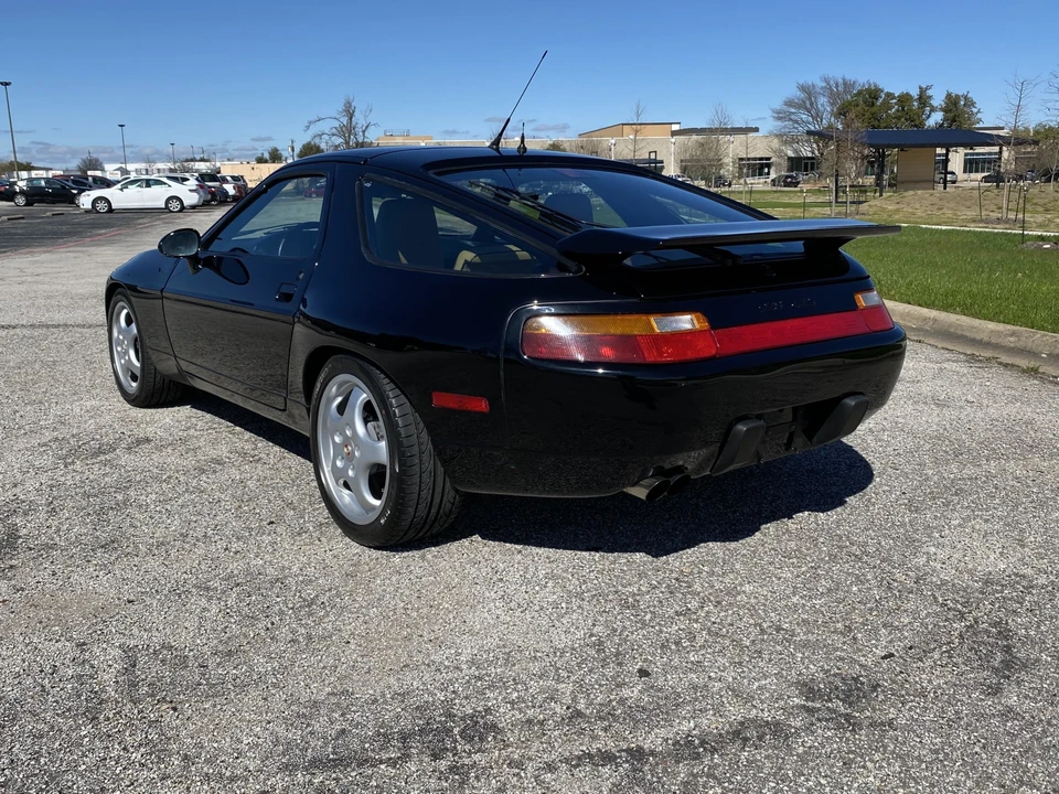 1993 Porsche 928 GTS - Image 14 of 31