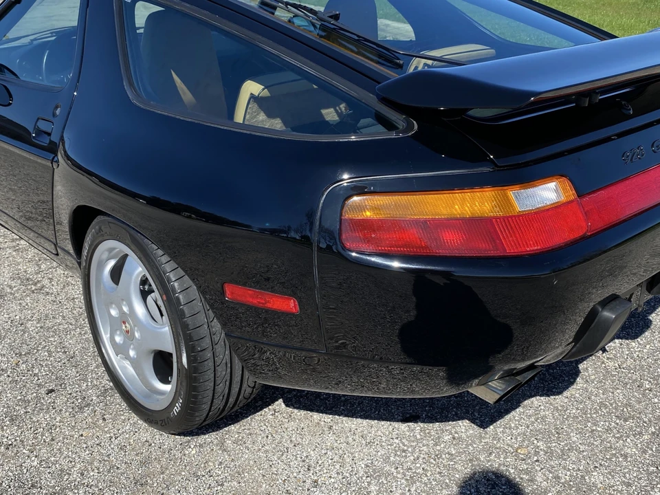 1993 Porsche 928 GTS - Image 17 of 31
