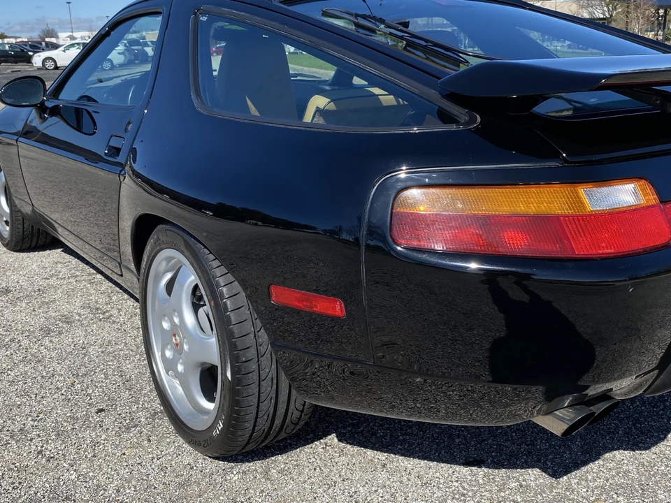 1993 Porsche 928 GTS - Image 18 of 31