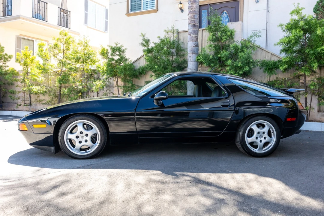 1993 Porsche 928 GTS - Image 10 of 31