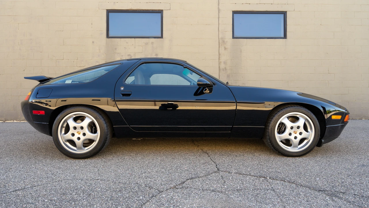 1993 Porsche 928 GTS - Image 4 of 31