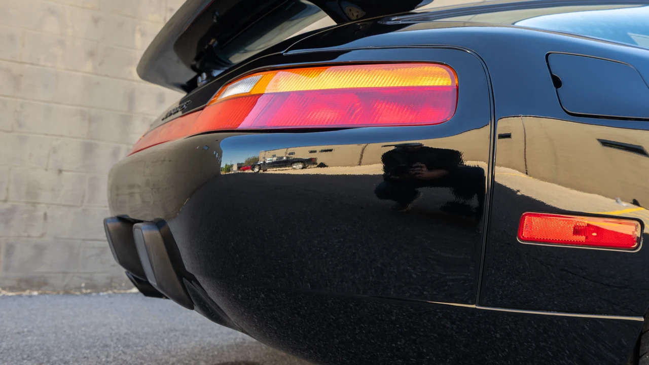 1993 Porsche 928 GTS - Image 26 of 31