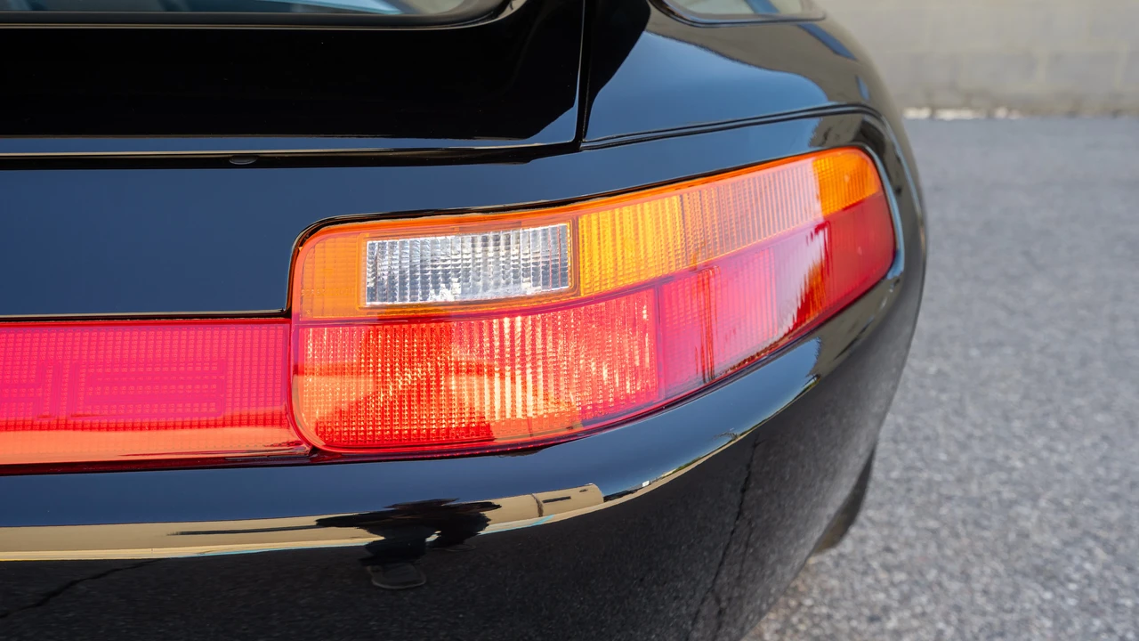 1993 Porsche 928 GTS - Image 17 of 31