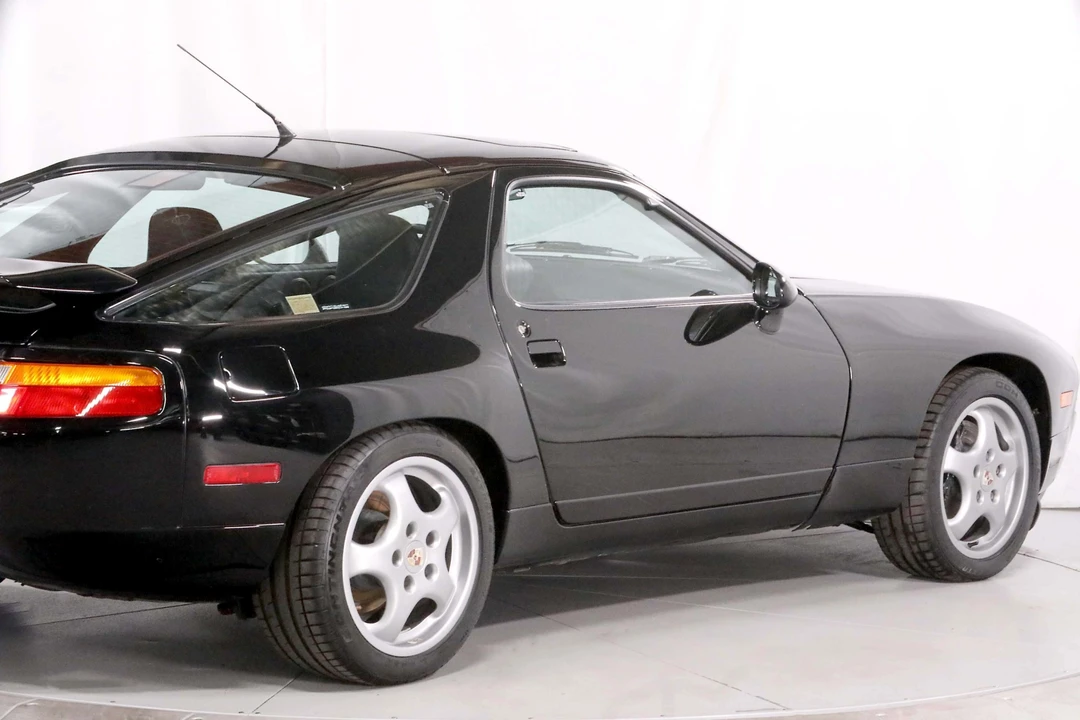 1993 Porsche 928 GTS - Image 10 of 31