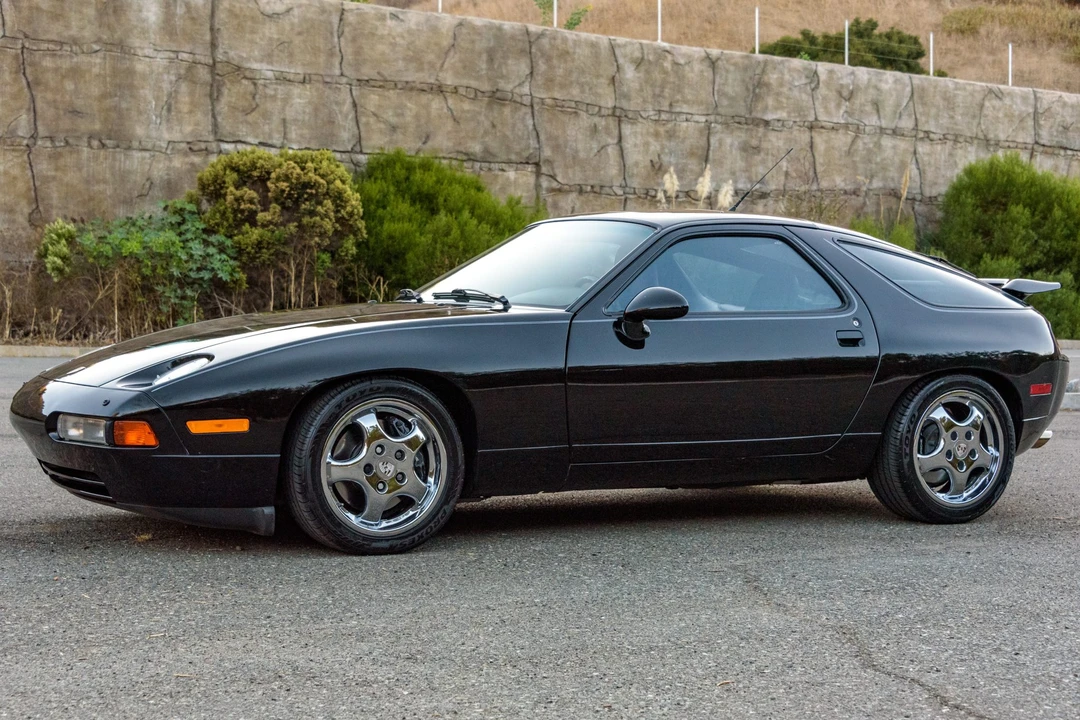 1993 Porsche 928 GTS - Image 2 of 31
