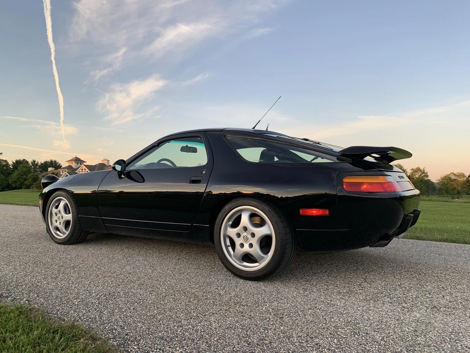1993 Porsche 928 GTS - Image 6 of 31